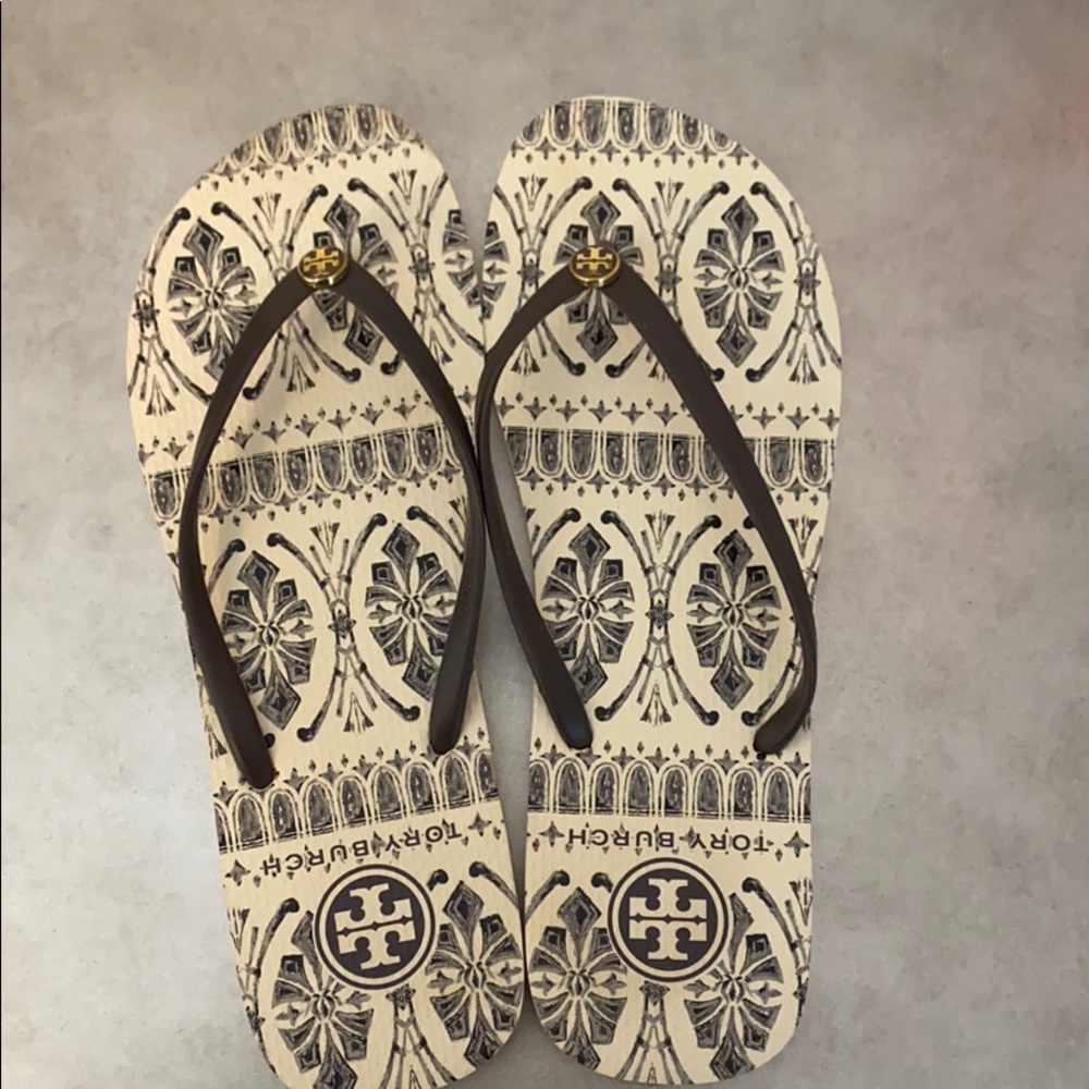 Tory burch flip flop